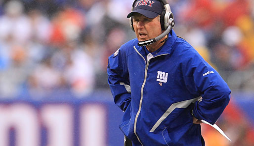 Ungläubig verfolgte Giants-Coach Tom Coughlin, was er am Montagabend von Michael Vick sah
