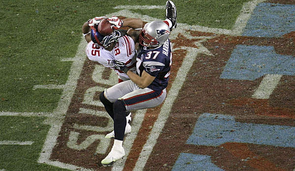 Der Catch von David Tyree (l.) ist bis heute einer der verrücktesten der Super-Bowl-Geschichte