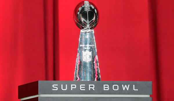 Die Vince Lombardi Trophy wird an den Gewinner des Super Bowls vergeben.