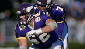 CENTER: Jeff Christy. Wie die zwei Herren links neben ihm, schaffte es auch Christy 1998 in den Pro Bowl. Der Viertrundenpick von 1993 spielte bis 1999 für die Vikings.