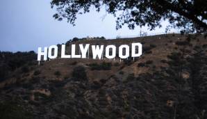 Welches Hollywood-Wahrzeichen wird zuerst gezeigt? Hier gibt es zwei klare Favoriten - der Hollywood-Schriftzug mit einer Quote von 1,364 und der Walk of Fame mit 2,8. Allerdings hat Al Michaels einen Stern dort …