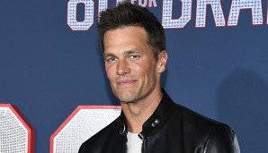 Der zurückgetretene Quarterback Tom Brady hat sich beim US-amerikanischen TV-Sender FOX zu seiner Zukunft als NFL-Kommentator geäußert. Er werde das Engagement nicht vor 2024 beginnen, erzählte er in der Sendung "The Herd".