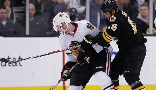 Marco Sturm (r.) stand für die Boston Bruins knapp 15 Minuten auf dem Eis