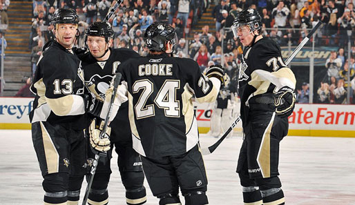 Mann des Tages: Matt Cooke (M.) von den Pittsburgh Penguins