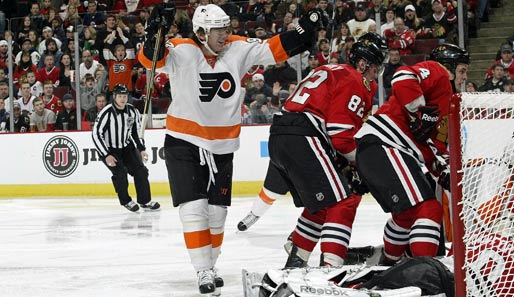 Nikolay Zherdew (l.) erzielte das zwischenzeitliche 2:0 beim Sieg seiner Philadelphia Flyers