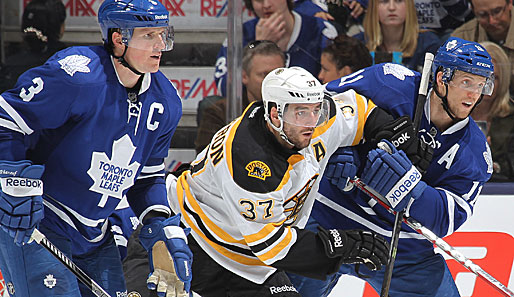 Die Toronto Maple Leafs schlagen gegen die Boston Bruins nach acht Pleiten wieder zu