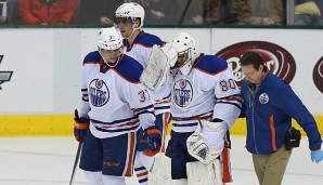 Musste nach einer Kollision mit Ryan Garbutt verletzt raus: Oilers-Goalie Ilya Bryzgalov