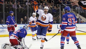 Die New York Islanders entscheiden ein furioses Match gegen die New York Rangers für sich