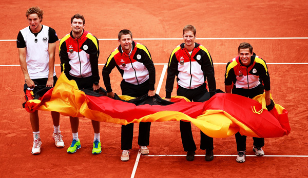 Das deutsche Davis-Cup-Team jubelt im September nach dem Sieg über Polen