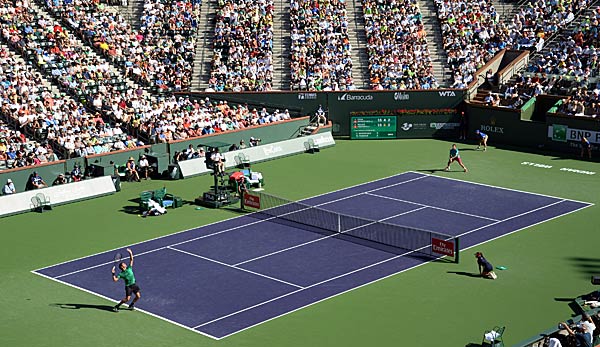 Roger Federer im Spiel gegen Stanislas Wawrinka