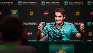 Gute Laune - Roger Federer machte Faxen während der Kinder-Pressekonferenz