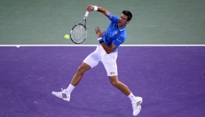 Novak Djokovic - beim Schmetterball keine Bank