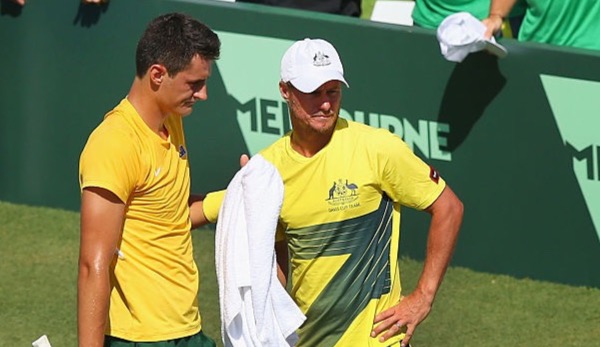 Bernard Tomic (l.) und Lleyton Hewitt (r.) bei den Australian Open