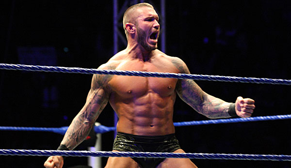 Randy Orton besiegte AJ Styles und sicherte sich seinen Platz im Main Event