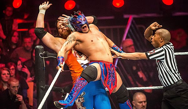 Kalisto (m.) feierte bei WWE RAW einen Sieg gegen Amore