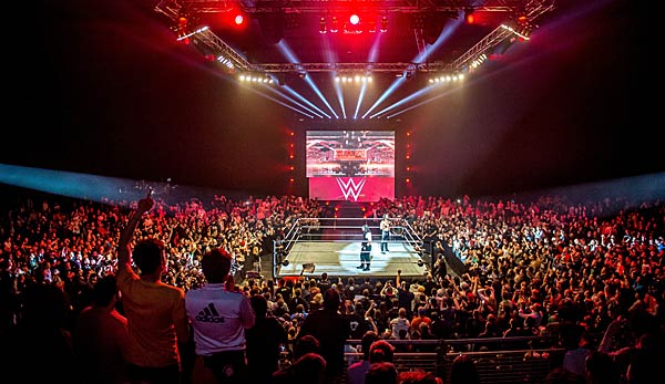 Monday Night RAW gehört seit 1993 zum Programm der WWE.