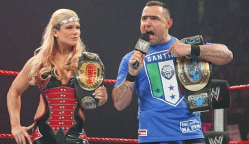 2008 schloss Beth Phoenix eine Allianz mit dem ehemaligen Intercontinental-Champion Santino Marella. Die beiden waren als Glamarella bekannt...