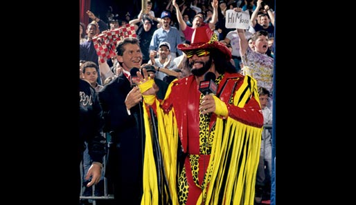 Zusammen mit Hulk Hogan bildete Macho Man Randy Savage dank seiner Managerin Miss Elizabeth außerdem eines der legendärsten Tag-Teams aller Zeiten: "The Mega Powers"