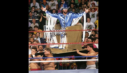 Bei WrestleMania IV besiegte Savage im Finale eines 14-Mann-Turniers dank Hogans Hilfe "The Million Dollar Man" Ted DiBiase und holte sich den WWF-Titel