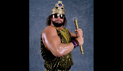 Nach seinem Sieg bei "King of the Ring" im Jahr 1989 verpasste er sich den Spitznamen "Macho King" und ließ sich zum "King of the WWF" krönen - samt Krone und Zepter