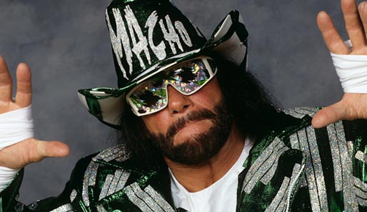1990 begann der Macho Man eine Fehde mit dem Ultimate Warrior - an dessen Ende er ein spektakuläres Career-Ending-Match bei WrestleMania VII verlor und vorerst abdankte